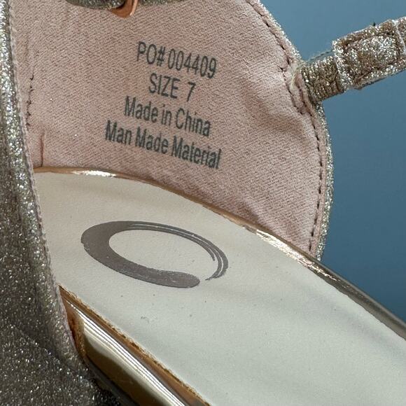 NEW Journee Collection Bella Women’s Pumps Rose Gold Size 7 - Picture 5 of 10